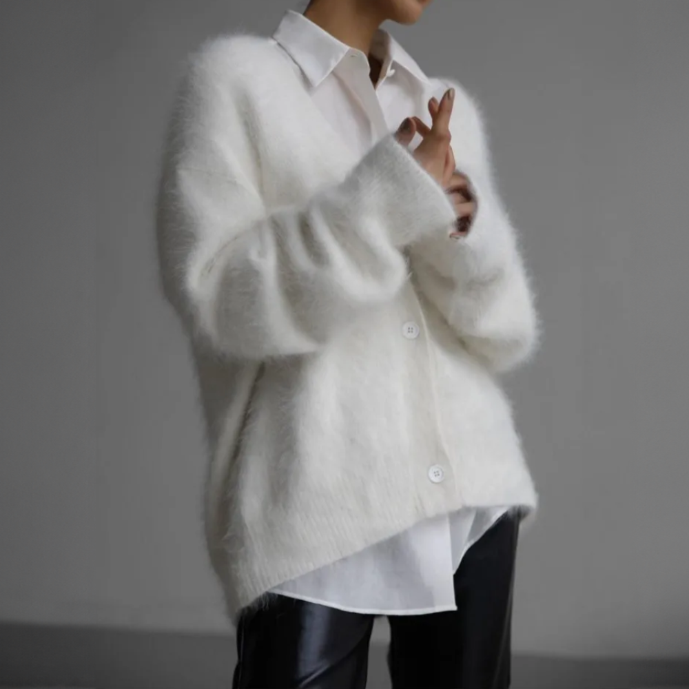 Women’s Vest | Cashmere Knit | Timeless Design | Lightweight Warmth